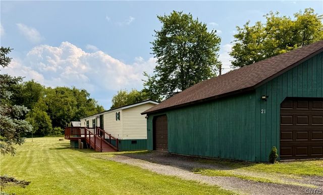 21 Honey Hill Road, Granby, NY 13069