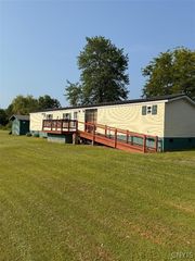 21 Honey Hill Road, Granby, NY 13069