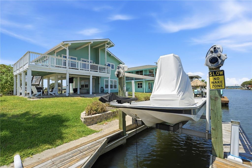184 Port St Claire, City by the Sea, TX 78336 — exterior