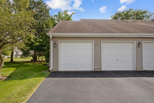 59 Gant Circle A, Streamwood, IL 60107