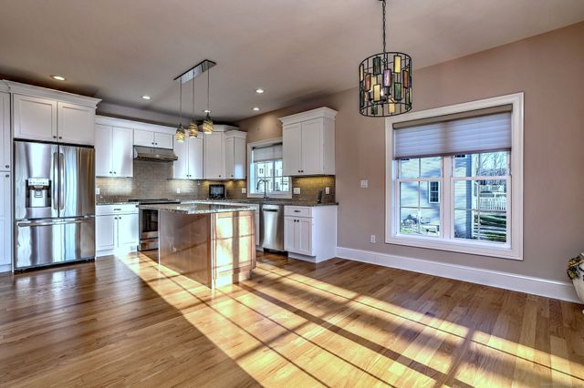 126 Wells View Road 126, Shelton, CT 06484