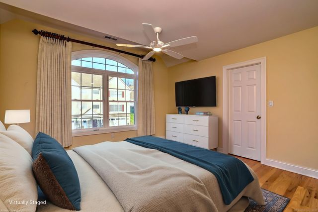 126 Wells View Road 126, Shelton, CT 06484