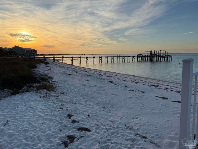 6 N Galvez Ct, Pensacola Beach, FL 32561