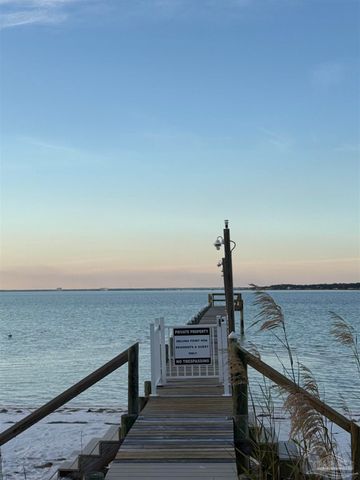 6 N Galvez Ct, Pensacola Beach, FL 32561