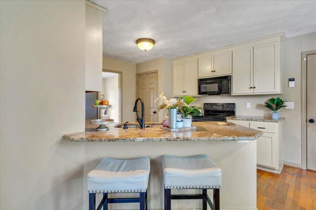 1365 Lakeridge CIR, Troutville, VA 24175
