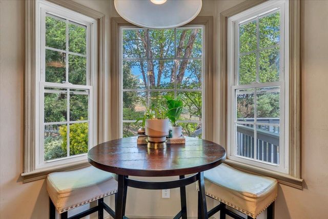 1365 Lakeridge CIR, Troutville, VA 24175