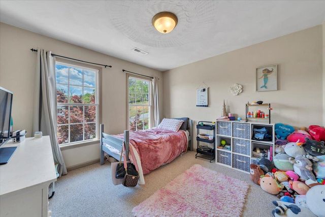 1365 Lakeridge CIR, Troutville, VA 24175