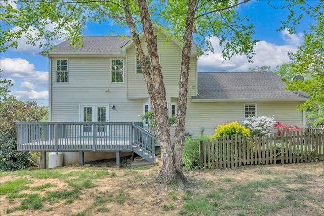 1365 Lakeridge CIR, Troutville, VA 24175