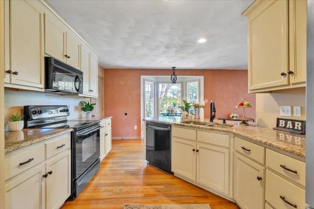 1365 Lakeridge CIR, Troutville, VA 24175