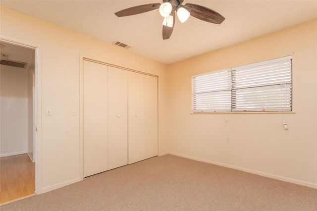 600 W Cypress ST, Johnson City, TX 78636