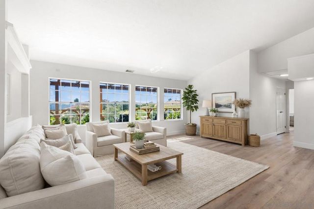 4241 Via El Dorado, Fallbrook, CA 92028