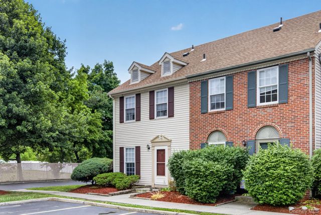 31 Burnett Way, Washingtonville, NY 10992