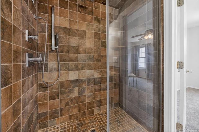31 Burnett Way, Washingtonville, NY 10992