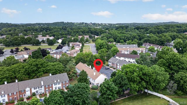 31 Burnett Way, Washingtonville, NY 10992