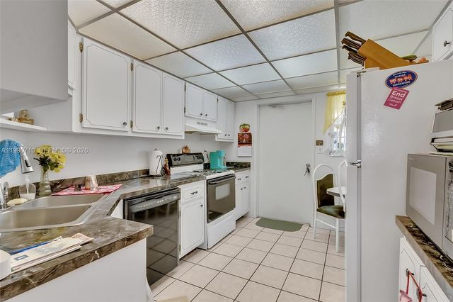 3535 Broken Woods Dr 302, Coral Springs, FL 33065