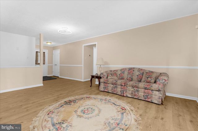2450 SHAWNEE LN, Waldorf, MD 20601