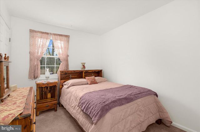 2450 SHAWNEE LN, Waldorf, MD 20601