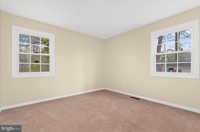 2450 SHAWNEE LN, Waldorf, MD 20601