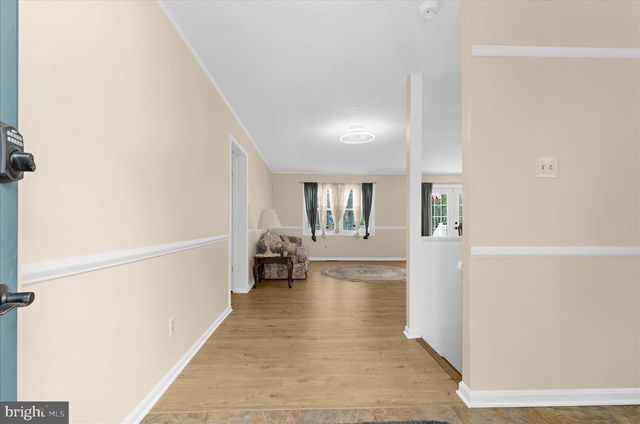 2450 SHAWNEE LN, Waldorf, MD 20601