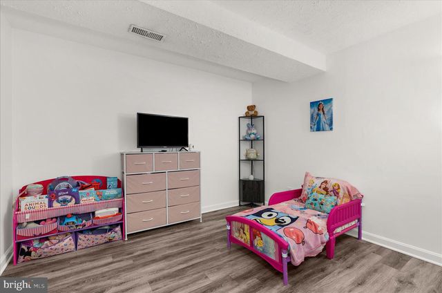 2450 SHAWNEE LN, Waldorf, MD 20601