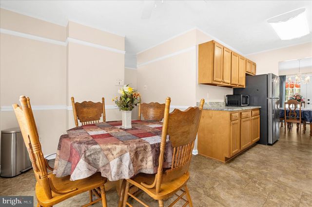 2450 SHAWNEE LN, Waldorf, MD 20601