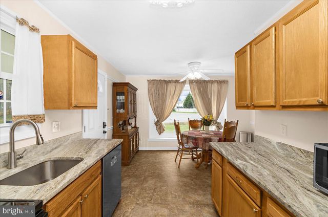 2450 SHAWNEE LN, Waldorf, MD 20601