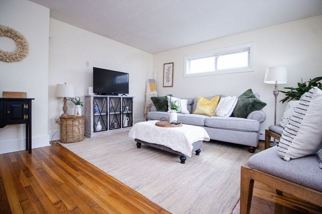 239 Conduit St, New Bedford, MA 02745