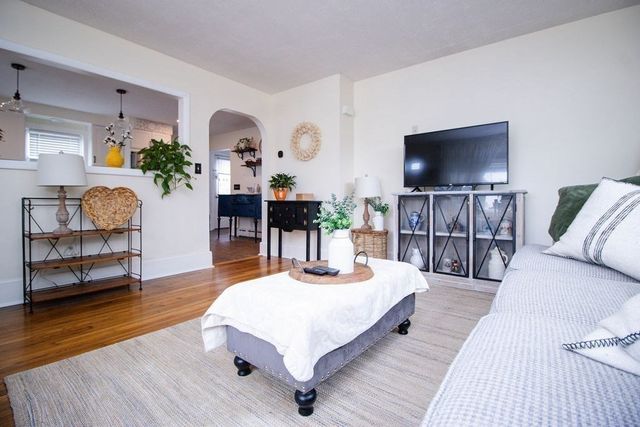 239 Conduit St, New Bedford, MA 02745