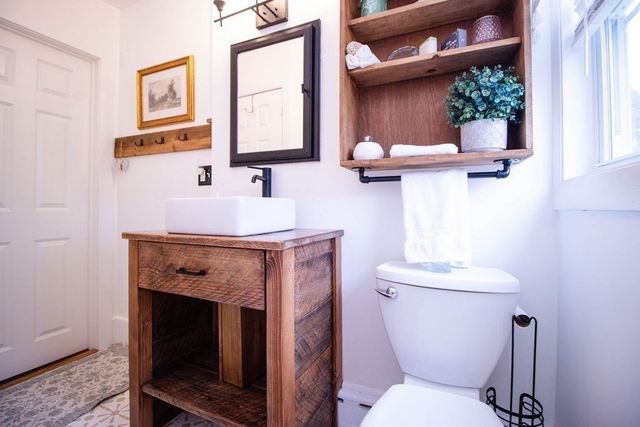 239 Conduit St, New Bedford, MA 02745