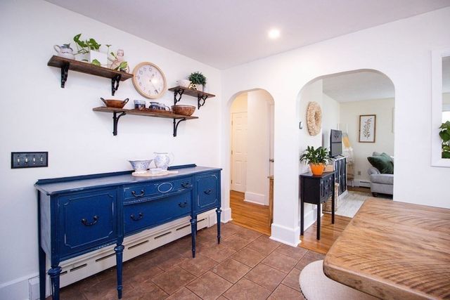 239 Conduit St, New Bedford, MA 02745