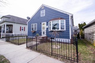 239 Conduit St, New Bedford, MA 02745