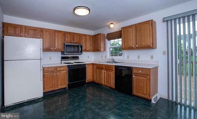 755 ROBIN HILL CIR, York, PA 17404