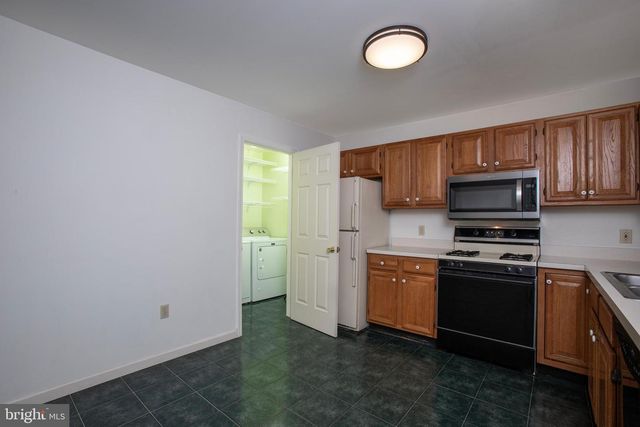 755 ROBIN HILL CIR, York, PA 17404