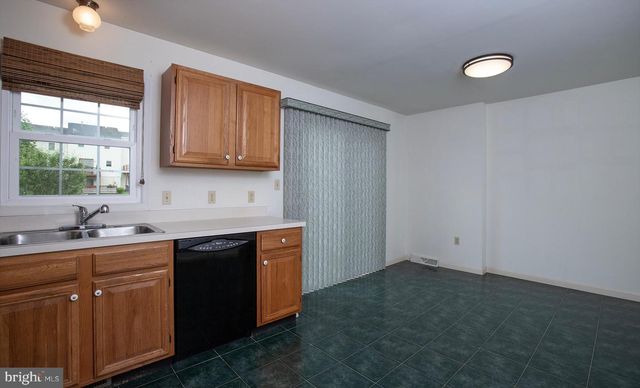 755 ROBIN HILL CIR, York, PA 17404