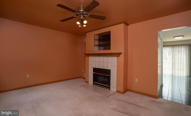 755 ROBIN HILL CIR, York, PA 17404