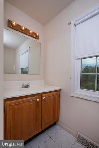 755 ROBIN HILL CIR, York, PA 17404