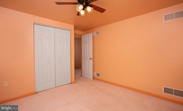 755 ROBIN HILL CIR, York, PA 17404