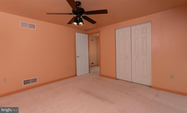 755 ROBIN HILL CIR, York, PA 17404