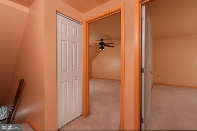 755 ROBIN HILL CIR, York, PA 17404