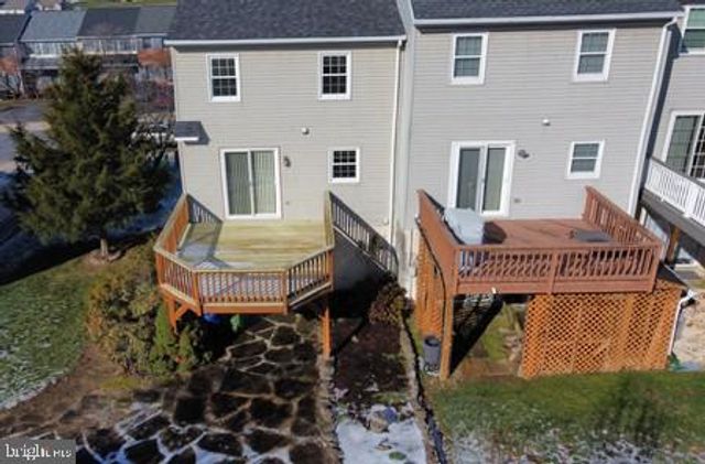 755 ROBIN HILL CIR, York, PA 17404
