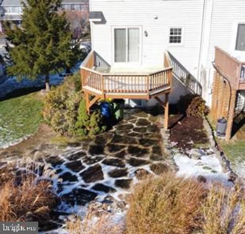 755 ROBIN HILL CIR, York, PA 17404