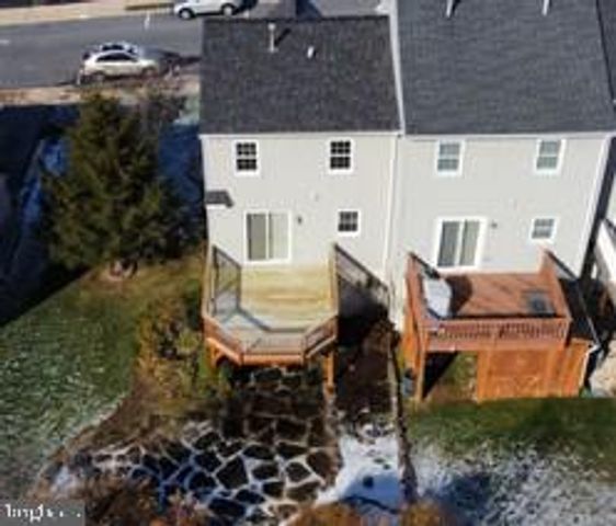 755 ROBIN HILL CIR, York, PA 17404