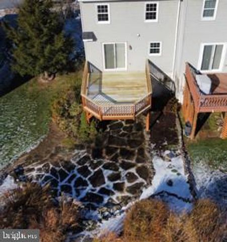 755 ROBIN HILL CIR, York, PA 17404