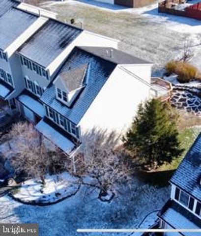 755 ROBIN HILL CIR, York, PA 17404