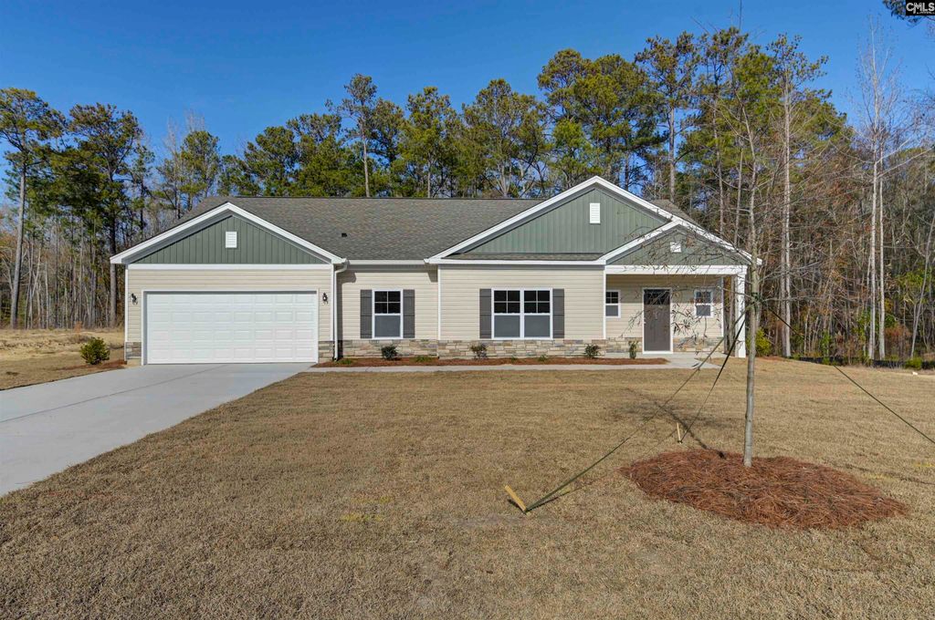 142 Middlesex Court, Lugoff, SC 29078