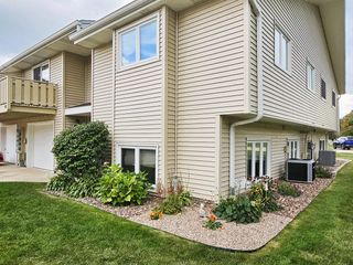 6440 S Crabapple COURT #4, Oak Creek, WI 53154