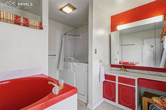 1040 Tari Drive, Colorado Springs, CO 80921