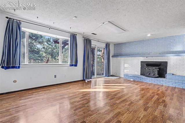 1040 Tari Drive, Colorado Springs, CO 80921