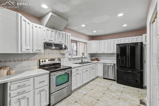 1040 Tari Drive, Colorado Springs, CO 80921