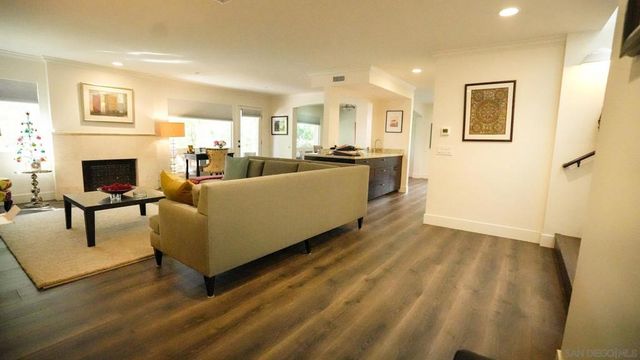 5576 Caminito Herminia, La Jolla, CA 92037